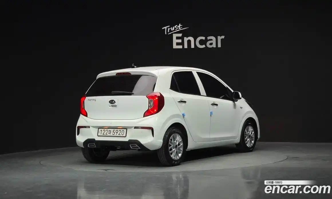 Kia Morning 2021 1.0 Автомат в Москве № 56153, фото 3