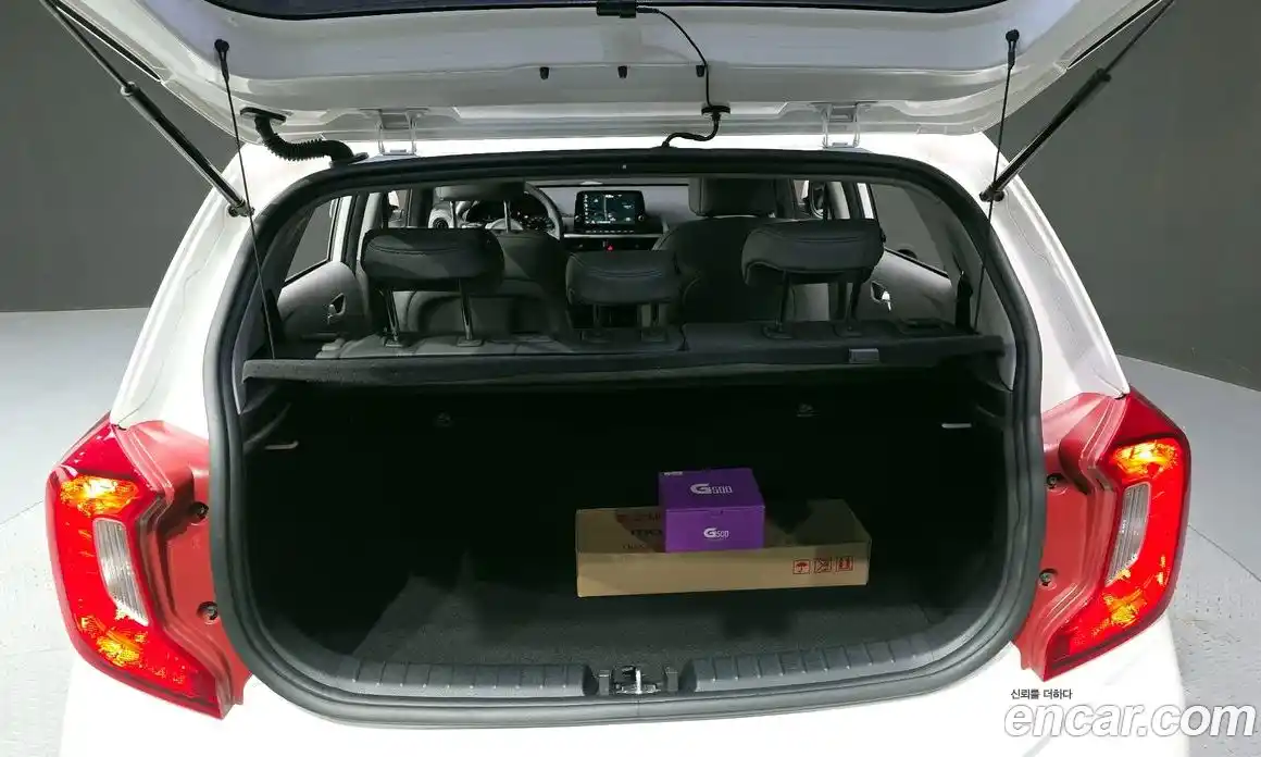 Kia Morning 2021 1.0 Автомат в Москве № 56153, фото 10