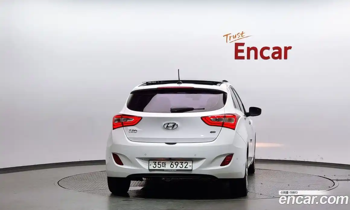 Hyundai i30 2014 1.6 Автомат в Москве № 6912, фото 14