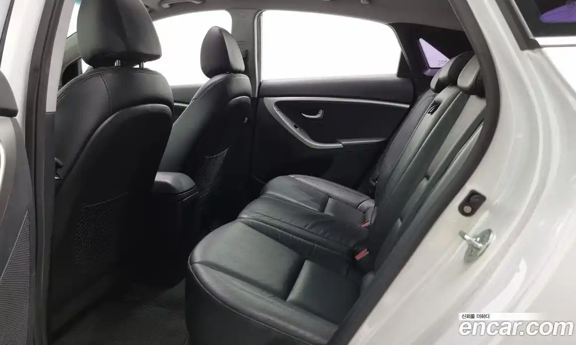 Hyundai i30 2014 1.6 Автомат в Москве № 6912, фото 5