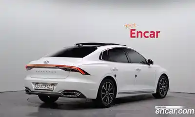Hyundai Grandeur 2022 2.5 Автомат в Москве № 7598, миниатюра 10