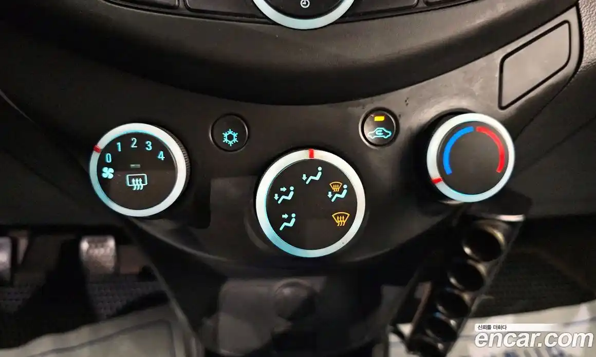 Chevrolet Spark 2013 1.0 Механическая в Москве № 84181, фото 4