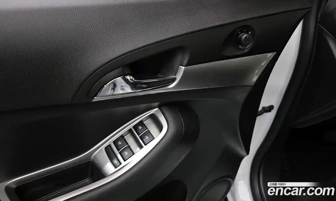 Chevrolet Orlando 2014 2.0 Автомат в Москве № 105810, фото 12