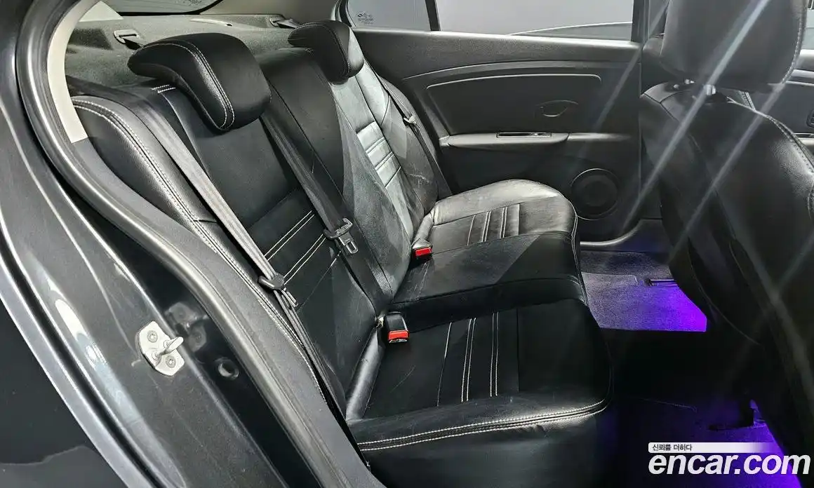 Renault SM3 2015 1.6 Автомат в Москве № 106905, фото 9