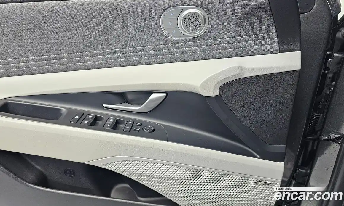 Hyundai Avante 2022 1.6 Автомат в Москве № 107875, фото 3