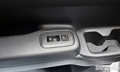 Hyundai Santa Fe 2024 2.5 Автомат в Москве № 111368, миниатюра 9