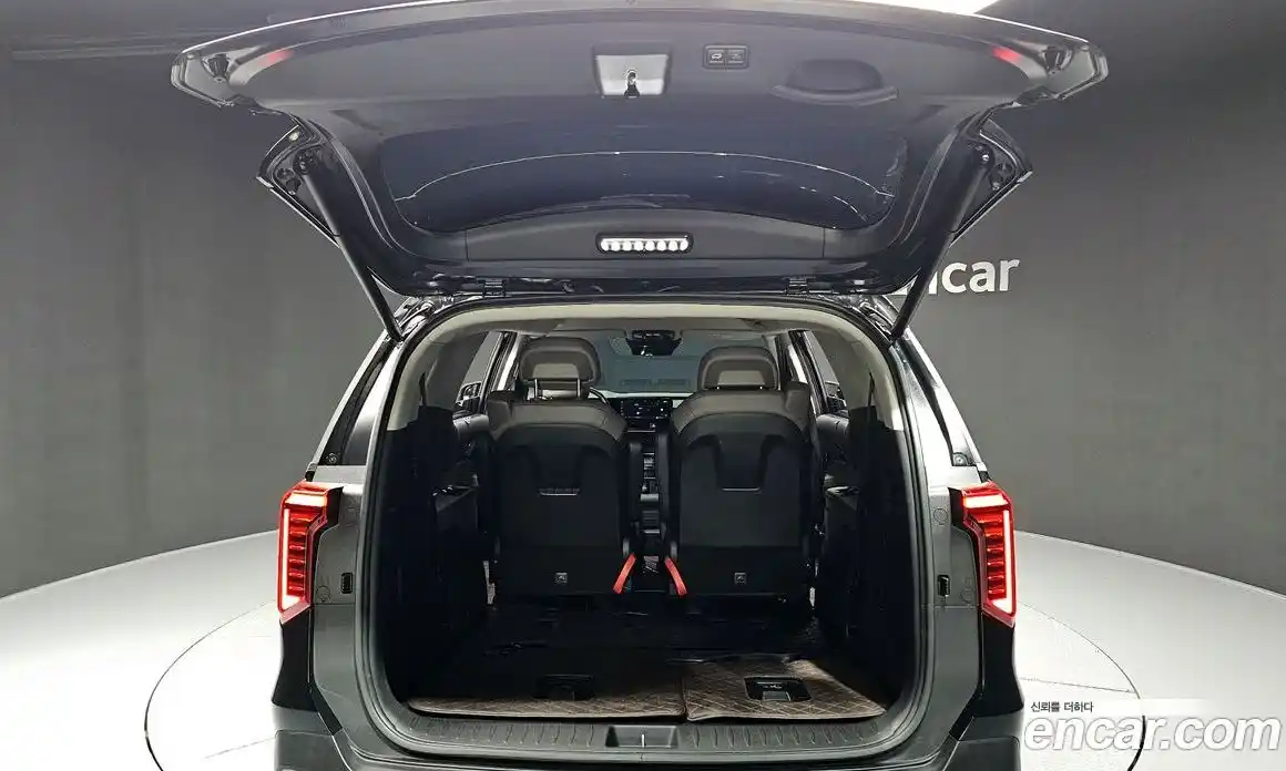 Kia Canival 2025 3.5 Автомат в Москве № 115258, фото 8