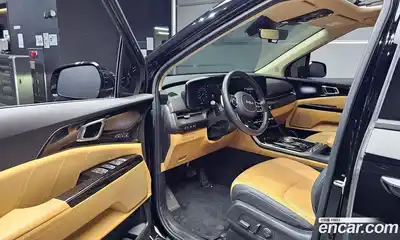 Kia Canival 2023 3.5 Автомат в Москве № 115655, миниатюра 11