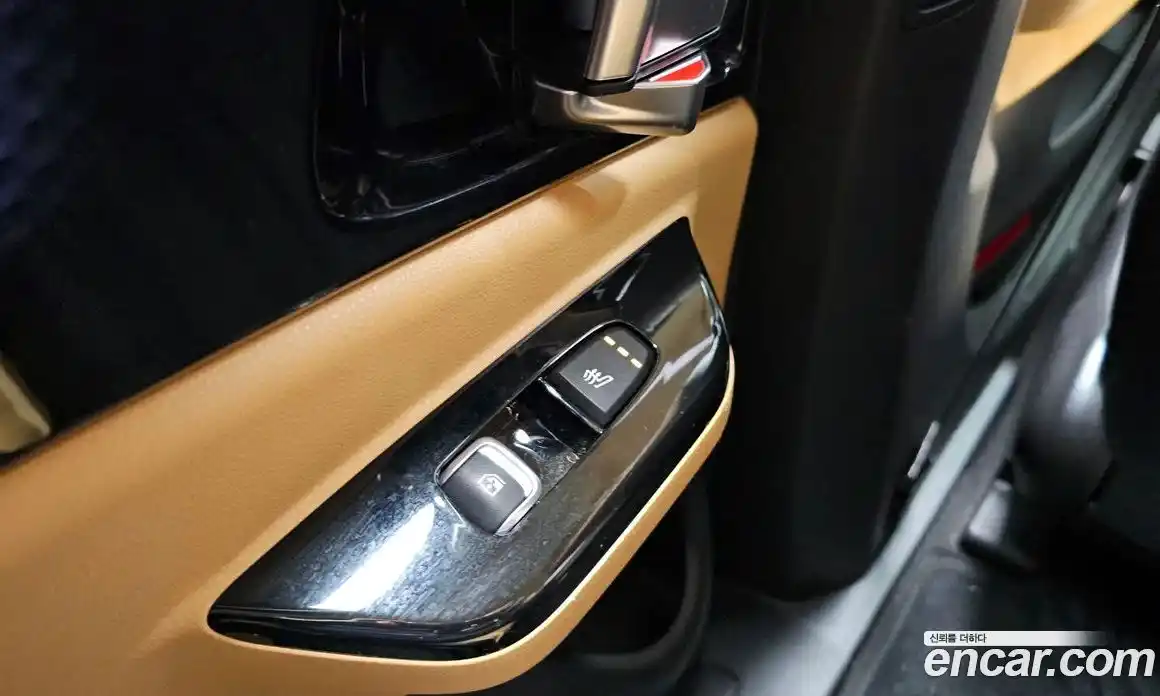 Kia Canival 2023 3.5 Автомат в Москве № 115655, фото 20