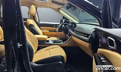 Kia Canival 2023 3.5 Автомат в Москве № 115655, миниатюра 4