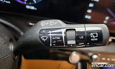 Kia Canival 2023 3.5 Автомат в Москве № 115655, миниатюра 5