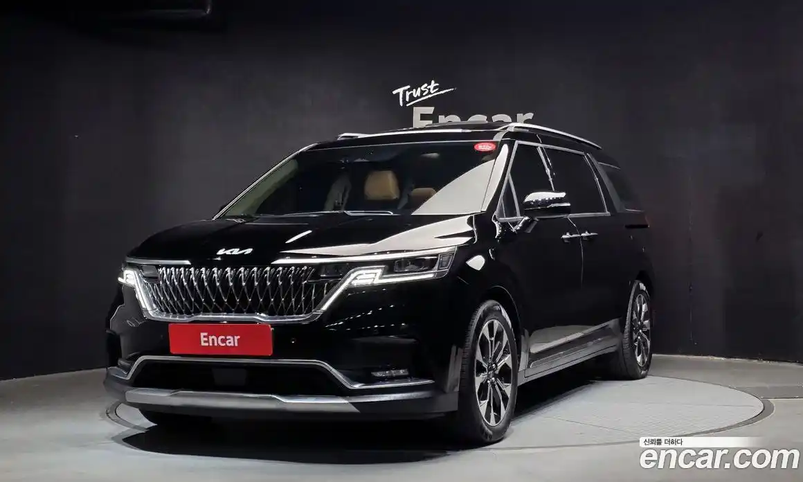 Kia Canival 2023 3.5 Автомат в Москве № 115655, фото 7