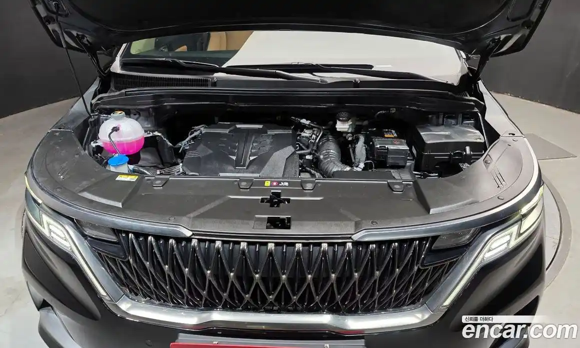 Kia Canival 2023 3.5 Автомат в Москве № 115655, фото 10