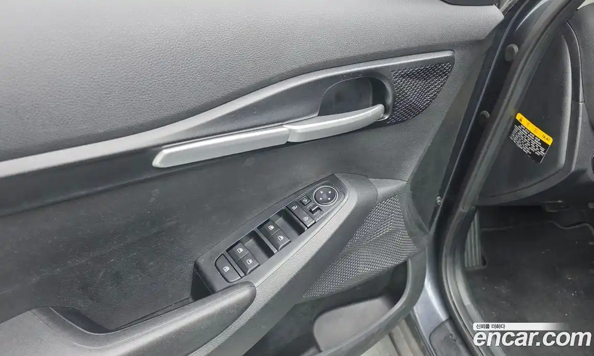 Kia Seltos 2020 1.6 Автомат в Москве № 120406, фото 16