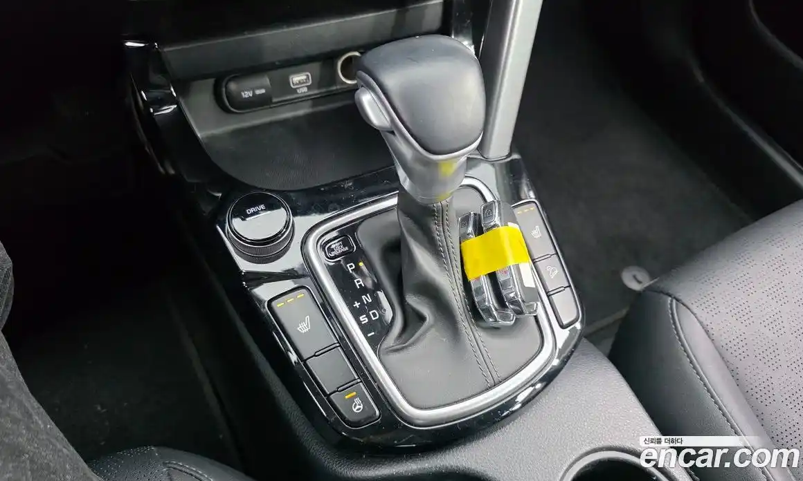 Kia Seltos 2020 1.6 Автомат в Москве № 120406, фото 4