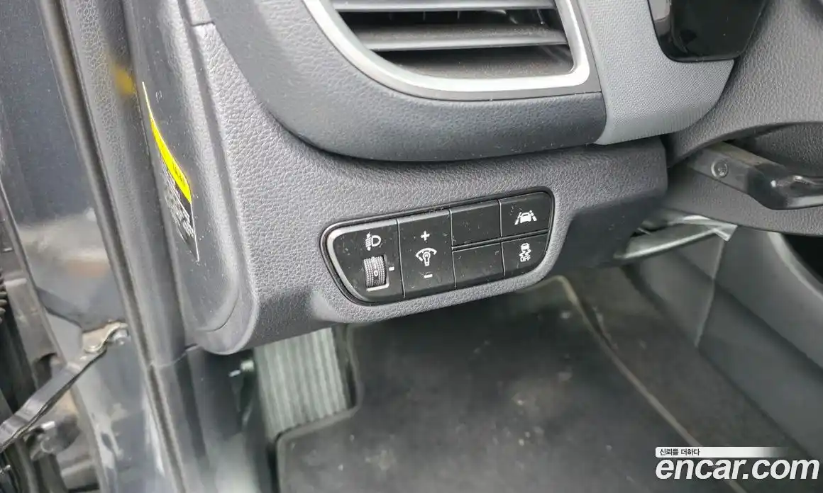 Kia Seltos 2020 1.6 Автомат в Москве № 120406, фото 8