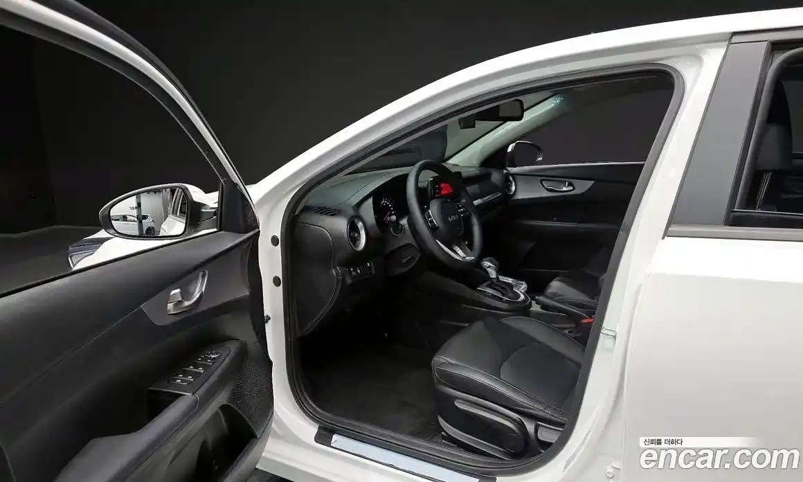 Kia K3 2022 1.6 Автомат в Москве № 121351, фото 16