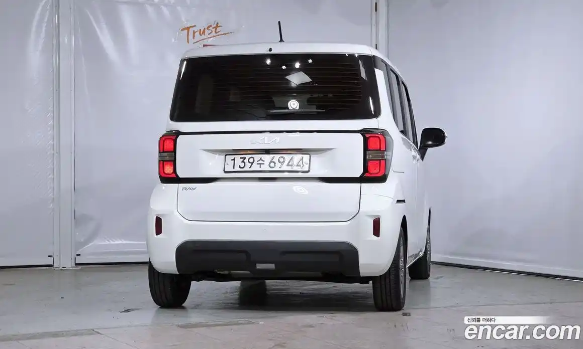 Kia Ray 2023 1.0 Автомат в Москве № 124199, фото 14