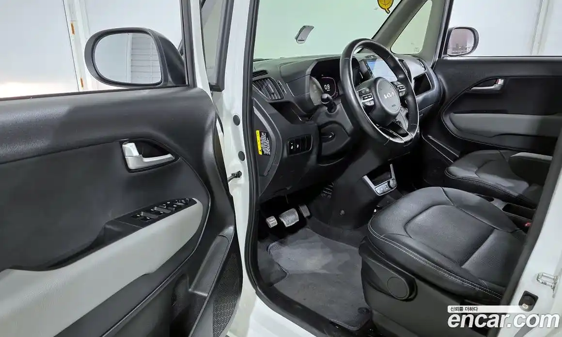 Kia Ray 2023 1.0 Автомат в Москве № 124199, фото 3