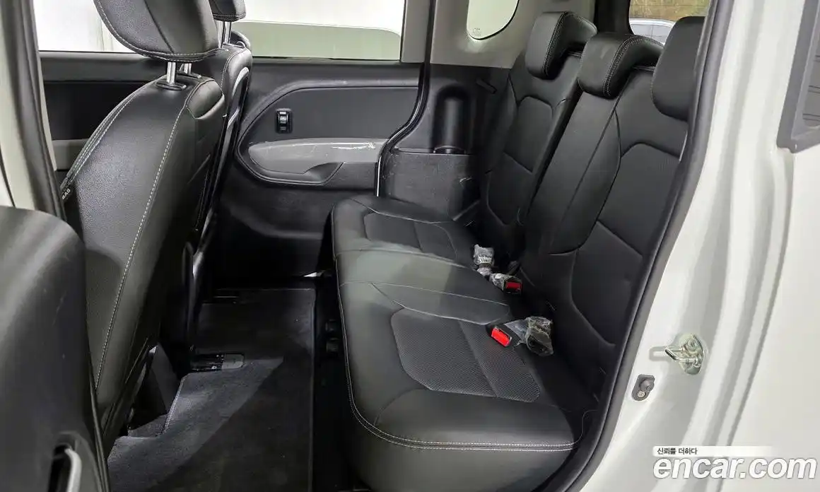 Kia Ray 2023 1.0 Автомат в Москве № 124199, фото 7