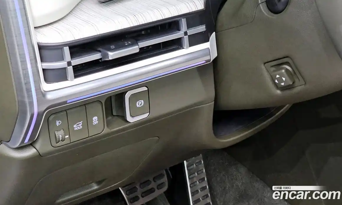 Hyundai Santa Fe 2024 1.6 Автомат в Москве № 127338, фото 15