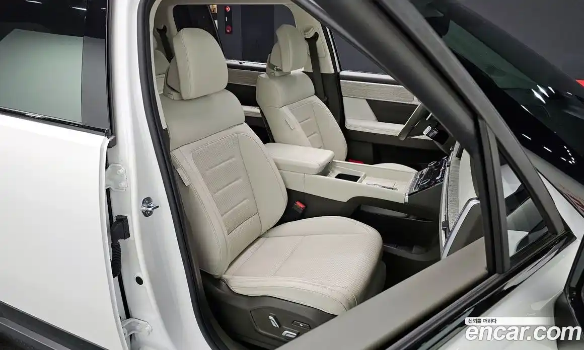 Hyundai Santa Fe 2024 1.6 Автомат в Москве № 127338, фото 20