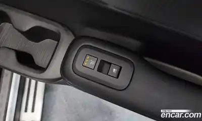 Hyundai Santa Fe 2024 1.6 Автомат в Москве № 129674, миниатюра 12