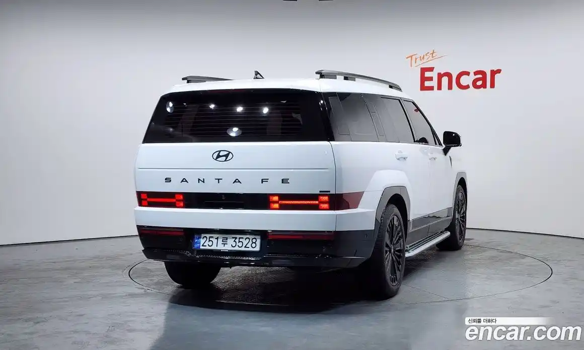 Hyundai Santa Fe 2024 1.6 Автомат в Москве № 129674, фото 13