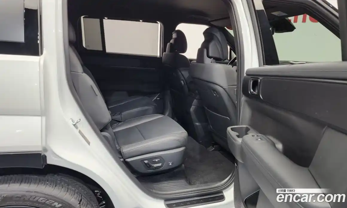 Hyundai Santa Fe 2024 1.6 Автомат в Москве № 129674, фото 18