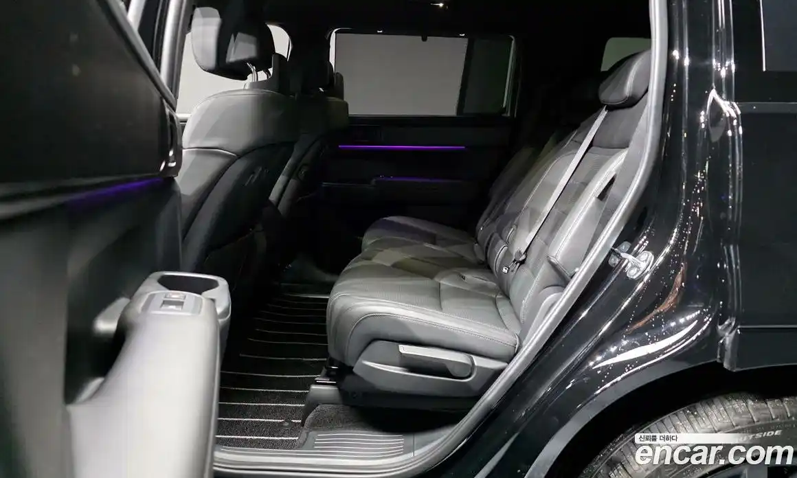 Hyundai Santa Fe 2025 2.5 Автомат в Москве № 130737, фото 15