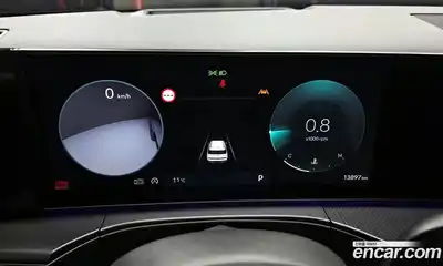 Hyundai Santa Fe 2025 2.5 Автомат в Москве № 130737, миниатюра 10