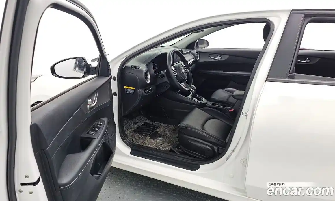 Kia K3 2019 1.6 Автомат в Москве № 134141, фото 16