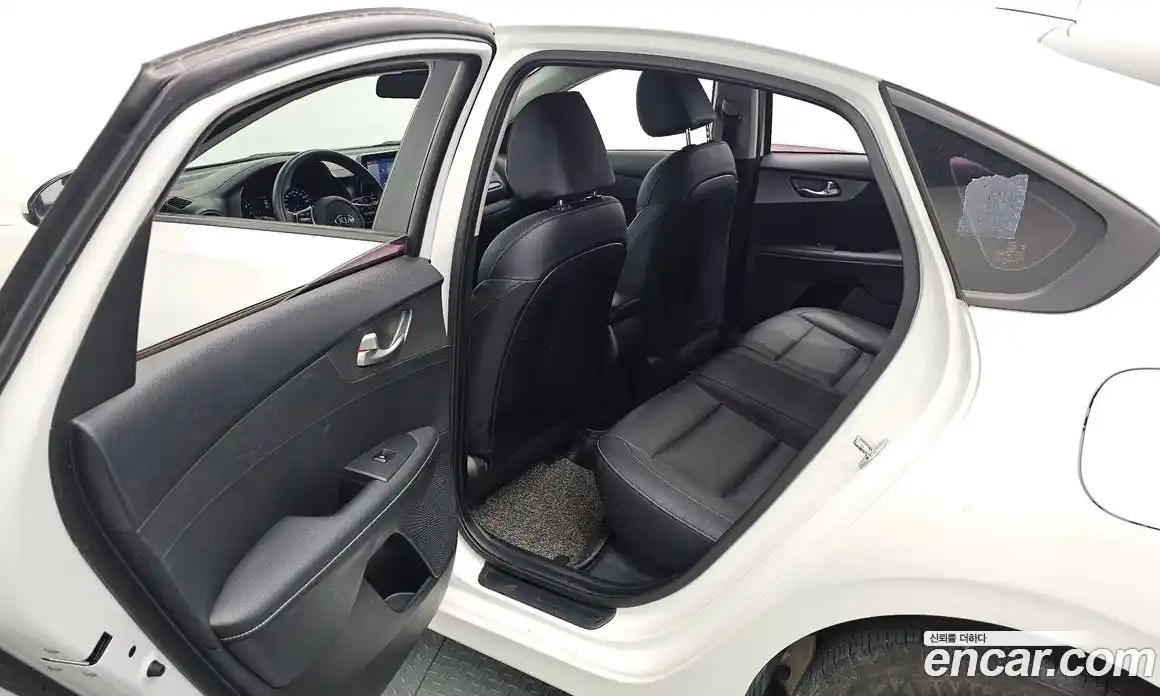 Kia K3 2019 1.6 Автомат в Москве № 134141, фото 10