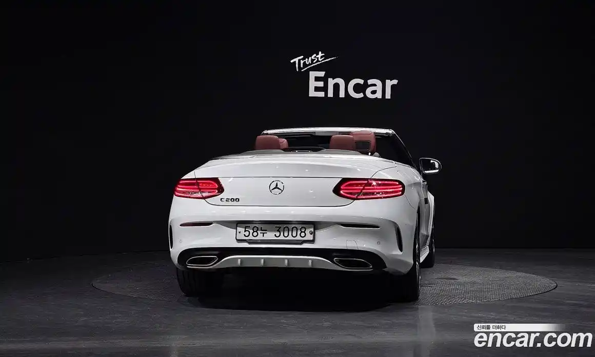 Mercedes-Benz C-Class 2018 2.0 Автомат в Москве № 137084, фото 17