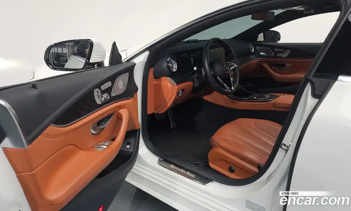 Mercedes-Benz CLS-Class 2023 1.9 Автомат в Москве № 138016, фото 14