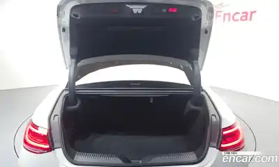 Mercedes-Benz CLS-Class 2023 1.9 Автомат в Москве № 138016, миниатюра 2