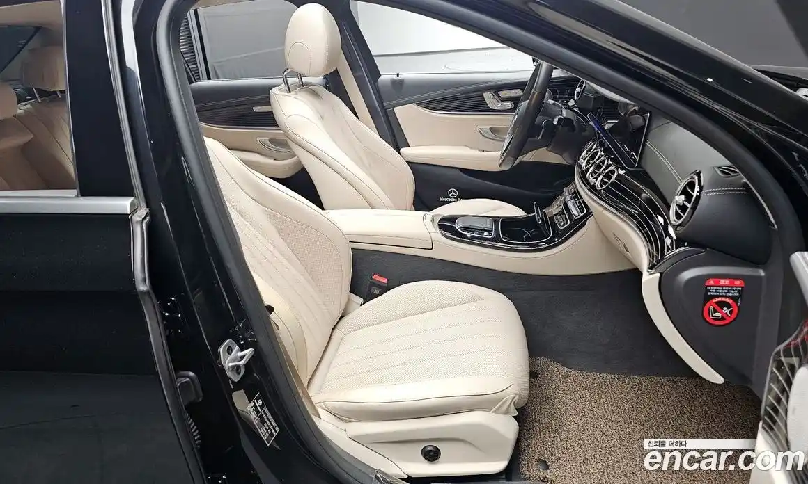 Mercedes-Benz E-Class 2023 3.0 Автомат в Москве № 138550, фото 8