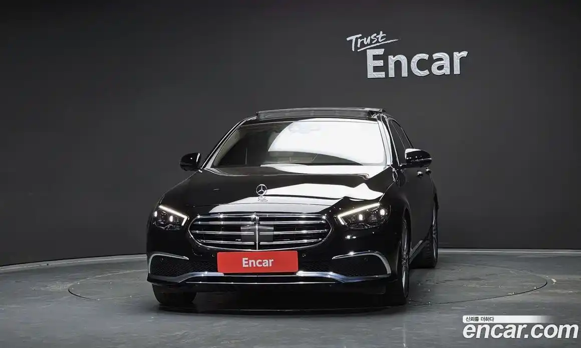 Mercedes-Benz E-Class 2023 3.0 Автомат в Москве № 138550, фото 9