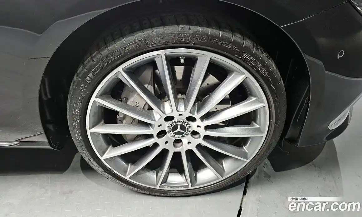 Mercedes-Benz E-Class 2023 3.0 Автомат в Москве № 138550, фото 10