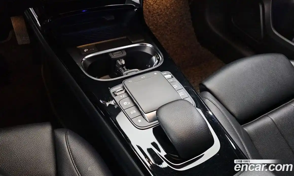 Mercedes-Benz A-Class 2021 1.9 Автомат в Москве № 142580, фото 13