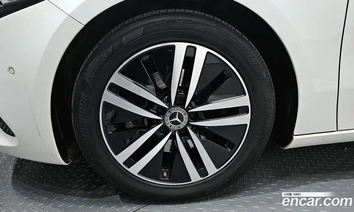 Mercedes-Benz A-Class 2021 1.9 Автомат в Москве № 142580, фото 20