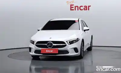 Mercedes-Benz A-Class 2021 1.9 Автомат в Москве № 142580, миниатюра 3