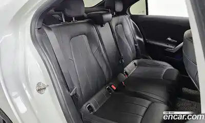 Mercedes-Benz A-Class 2021 1.9 Автомат в Москве № 142580, миниатюра 9