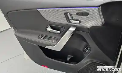 Mercedes-Benz A-Class 2021 1.9 Автомат в Москве № 142580, миниатюра 10