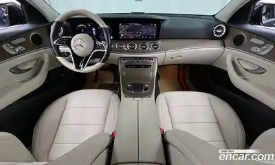 Mercedes-Benz E-Class 2021 2.0 Автомат в Москве № 142802, миниатюра 3