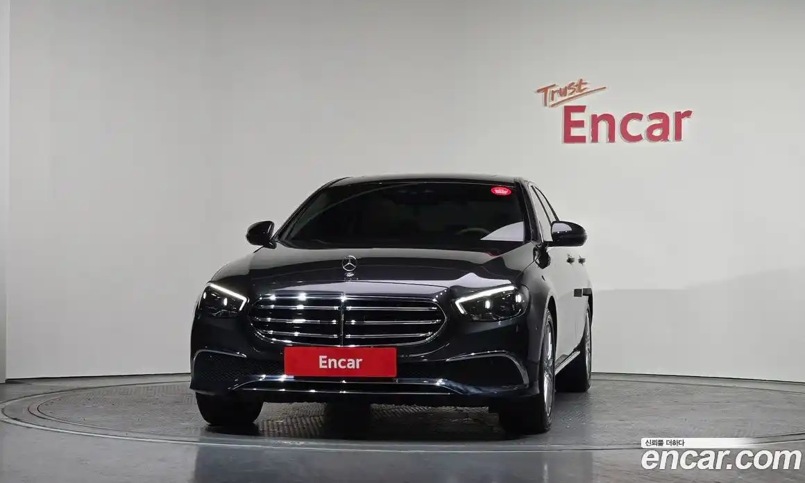 Mercedes-Benz E-Class 2021 2.0 Автомат в Москве № 142802, фото 4