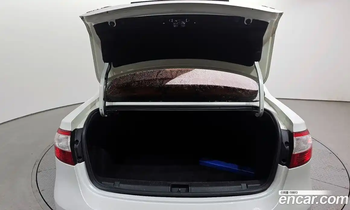 Renault SM3 2011 1.6 Автомат в Москве № 148267, фото 11