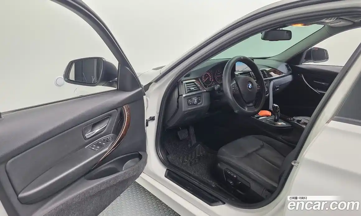 BMW 3-Series 2015 2.0 Автомат в Москве № 159369, фото 12