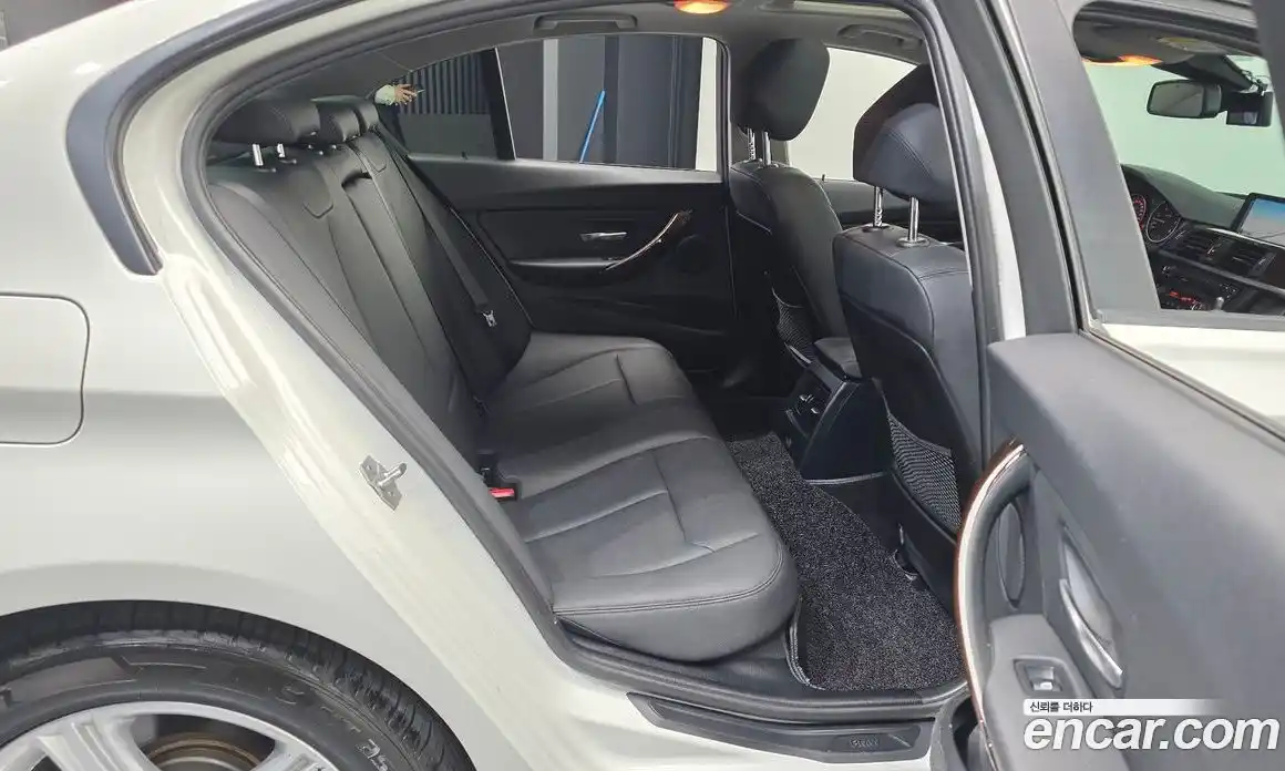 BMW 3-Series 2015 2.0 Автомат в Москве № 159369, фото 17