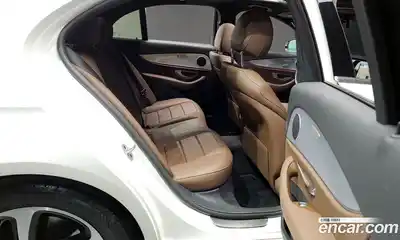 Mercedes-Benz E-Class 2020 2.0 Автомат в Москве № 161285, миниатюра 7